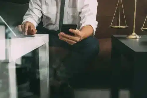 brain injury lawyer working a case