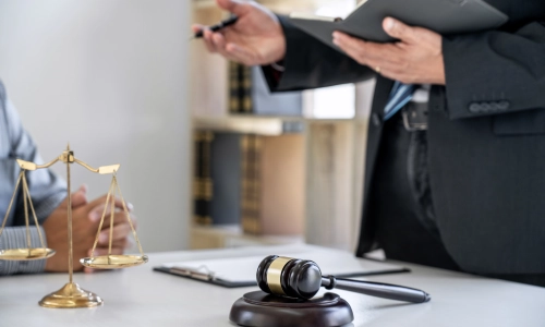 A defective product lawyer who provides legal services across Houston presents the legal bases and some evidence to his client.